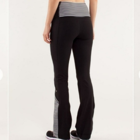 Lululemon Run Ice Queen Yoga Pants Flared Leggings - Picture 2 of 8